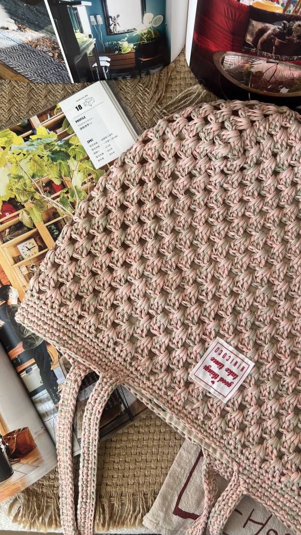 現貨 輕盈質感撞色棉紙包 三色 