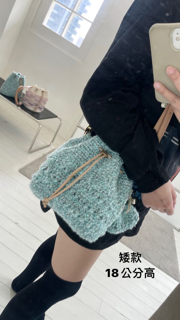 現貨 1+12冬版毛毛束口水桶包 湖水綠 