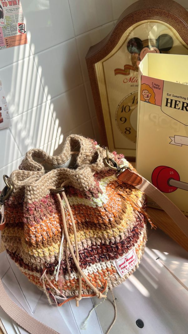 現貨 慵懶敢流浪束口包 