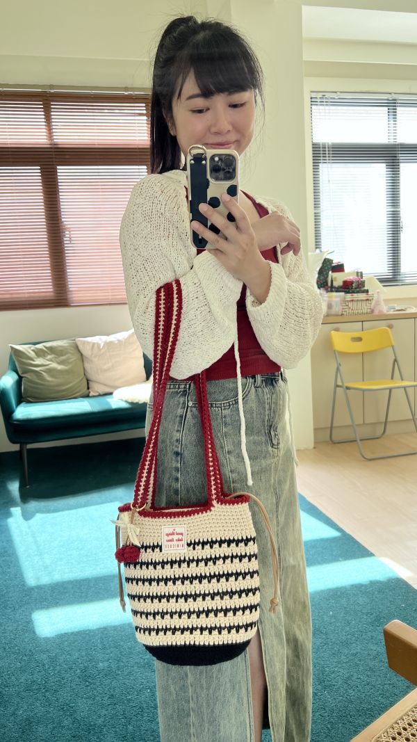 現貨 櫻桃紅滾邊肩背包 