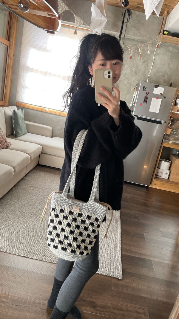 現貨 棉格子肩背包 灰 