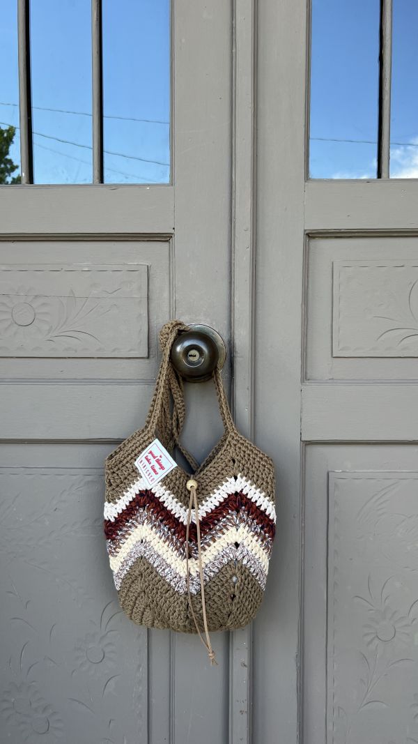 現貨 天天都需要的側背小包 