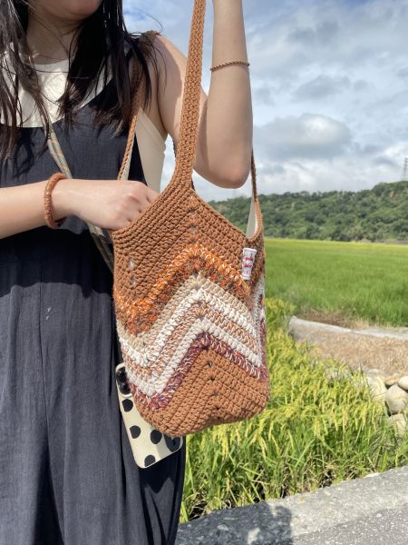 現貨 秋收大地色系氣球肩背包 