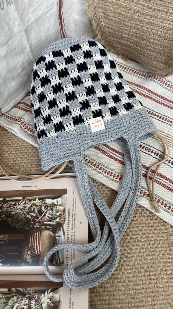 現貨 棉格子肩背包 灰 