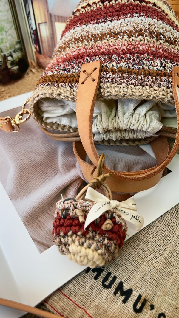 現貨 迷你流浪包加高款 大地楓紅 