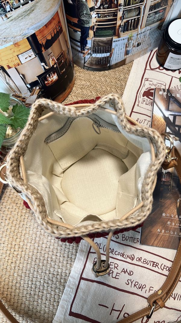 現貨 超可愛麻線小裙擺束口包 紅 