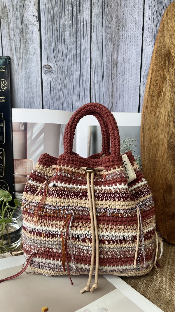 現貨 鉤織款流浪小手提 楓收 