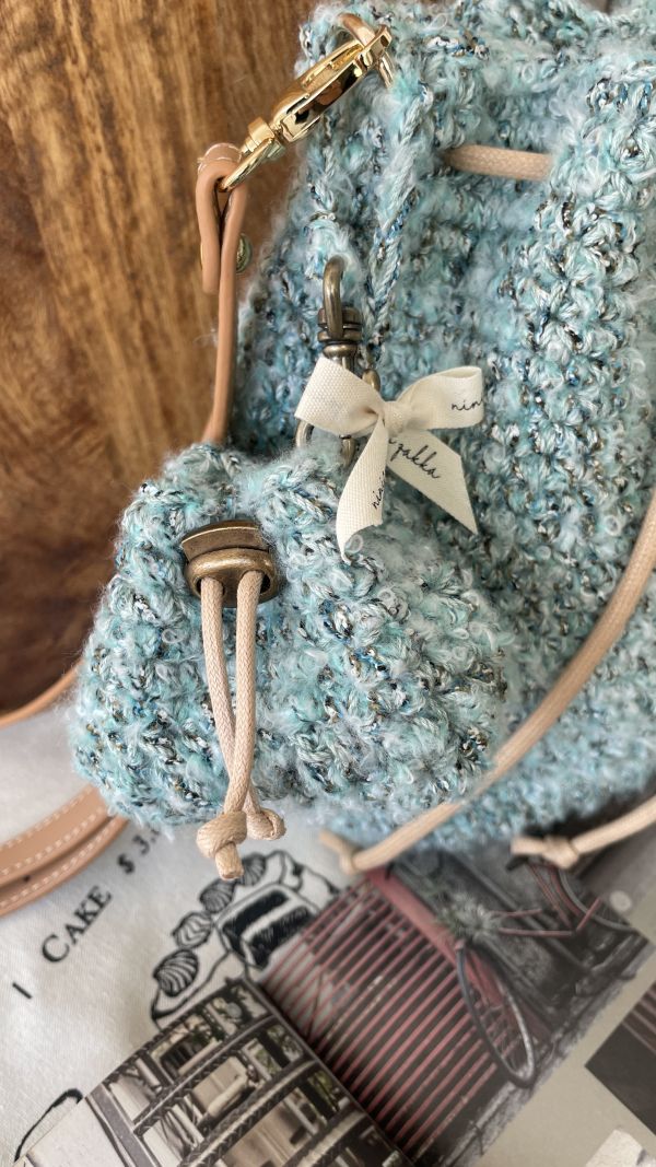 現貨 1+12冬版毛毛束口水桶包 湖水綠 