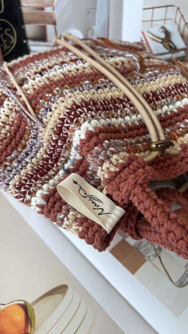 現貨 鉤織款流浪小手提 楓收 