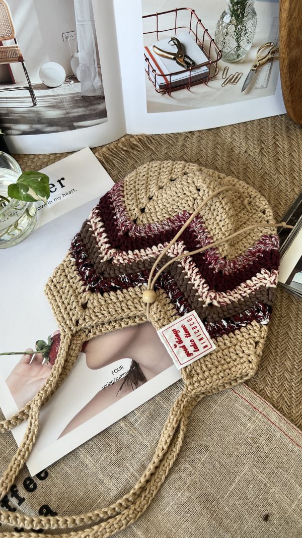 現貨 天天都需要的側背小包 