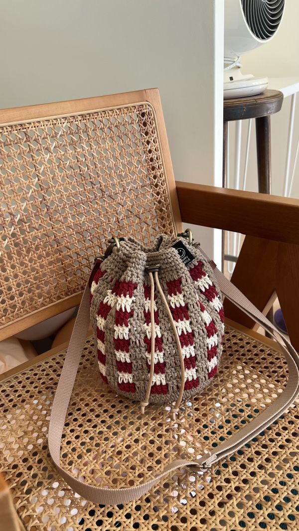 現貨 拐杖糖兩用束口包 紅白 