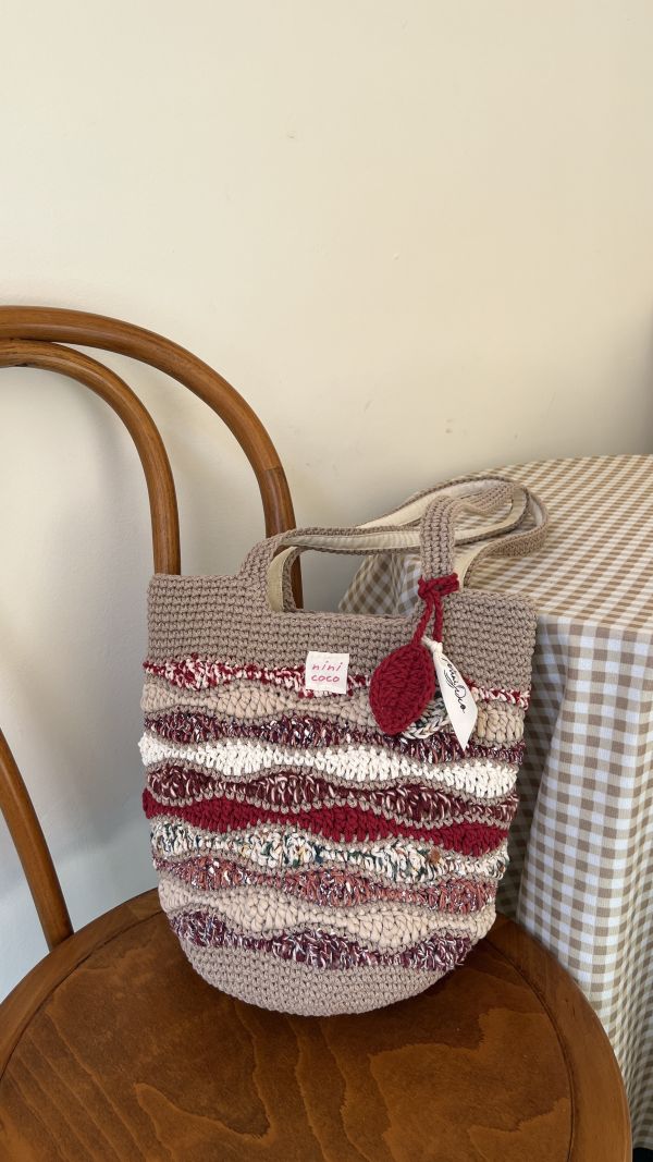 現貨 加大版秋浪包 歡樂紅 