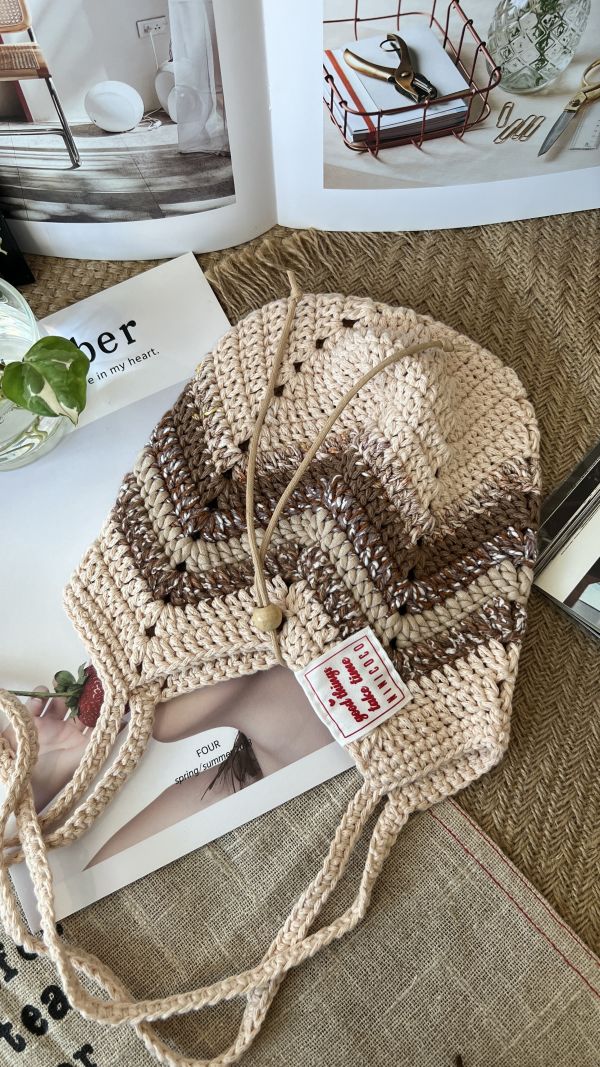 現貨 天天都需要的側背小包 