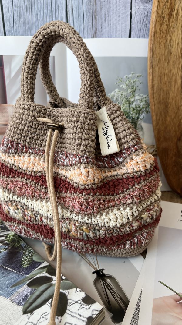 現貨 鉤織款流浪小手提 海浪紅 