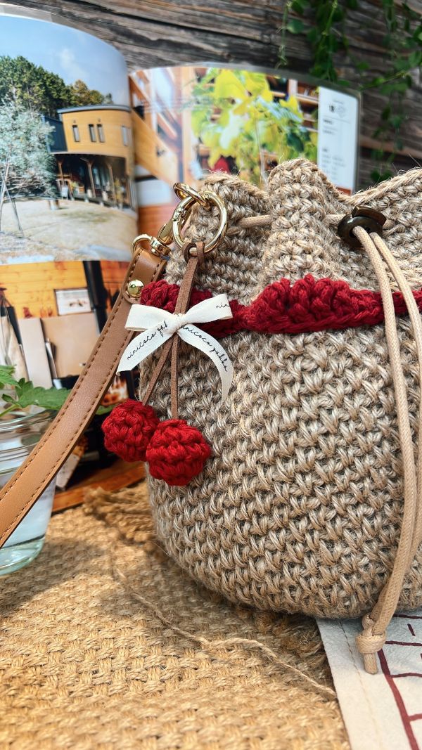 現貨 超可愛麻線小裙擺束口包 紅 