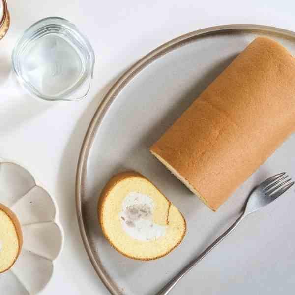 鮮芋頭生乳捲【已含宅配運費】 鮮芋頭生乳捲, 大甲芋頭, 法國鮮奶油, 減糖蛋糕體, 芋頭塊, 芋泥, 濃郁芋香