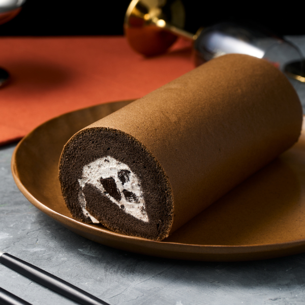 OREO生乳捲【已含宅配運費】 OREO巧克力生乳捲,濃郁OREO風味,綿密滑順,生乳內餡滑順不膩,彌月禮盒,生乳捲推薦,生乳捲下午茶,手工生乳捲,下午茶甜點推薦,送禮甜點首選,網購蛋糕推薦,冷藏甜點推薦, 夏日清爽甜點,高質感甜點推薦,禮盒級蛋糕,彌月禮盒,生乳捲推薦