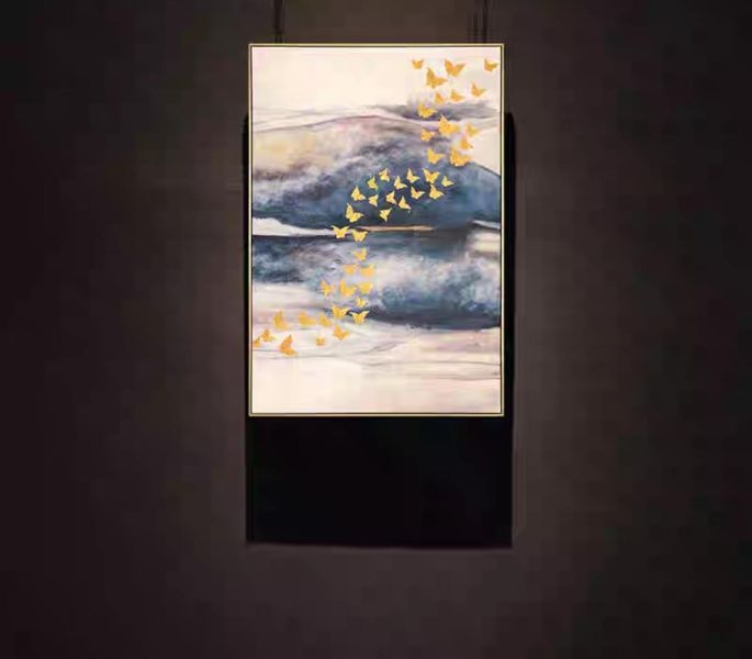 金蝶逐光手繪油畫｜金色蝴蝶山水畫 客廳掛畫 玄關裝飾畫 現代藝術畫 新麗畫廊 手繪油畫,金蝶油畫,蝴蝶油畫,山水油畫,客廳掛畫,玄關掛畫,辦公室掛畫,現代裝飾畫,輕奢油畫,新麗畫廊