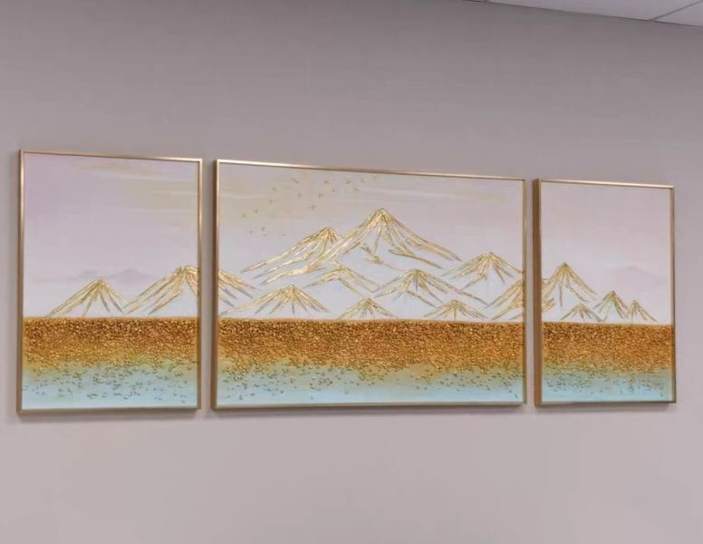 獨家三拼手繪油畫金山寶庫現代裝潢必備藝術掛畫四十年畫廊老店經營品質保證 發財畫, 年年有魚, 背有靠山, 壁畫畫, 財運畫, 客廳風水, 開運招財樹,金山畫,買畫,新麗畫廊