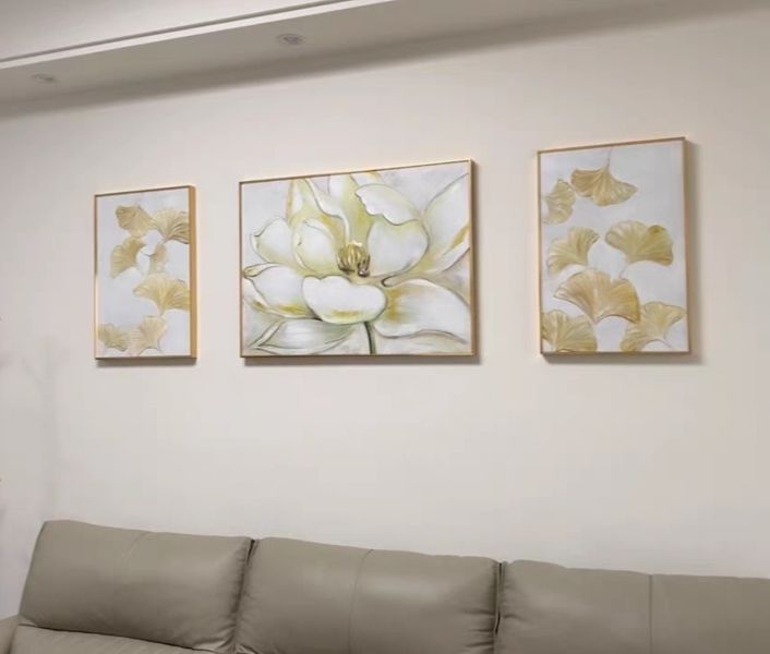 獨家三拼手繪油畫輕奢金箔花卉現代裝潢沙發牆必備裝飾畫設計師推薦客廳掛畫 獨家三拼手繪油畫輕奢金箔花卉現代裝潢沙發牆必備裝飾畫設計師推薦客廳掛畫