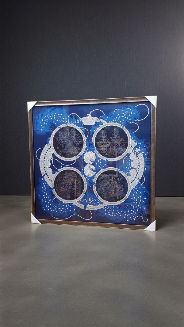 獨家可拆式專業無損絲巾裝框/新麗畫廊全台最多絲巾裱框成品實拍好評分享/Hermès愛馬仕絲巾LV、Chanel、dior全台收件宅配寄回 絲巾裱框diy,絲巾,絲巾框,絲巾裝框,絲巾裱框,新麗畫廊,愛馬仕絲巾裱框價格,台北絲巾裱框,絲巾桃園,絲巾裱框dcard