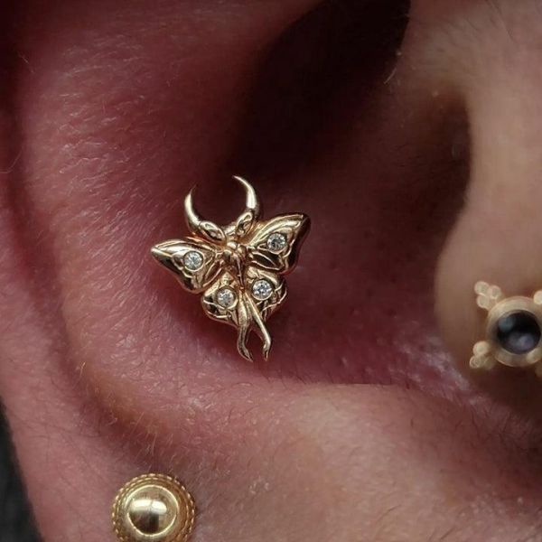 Junipurr-鑽之蛾 40en歐美耳飾,歐美耳環,14K耳環,不過敏耳環,歐美風格,19k純金,輕奢耳飾,實驗室培育鑽