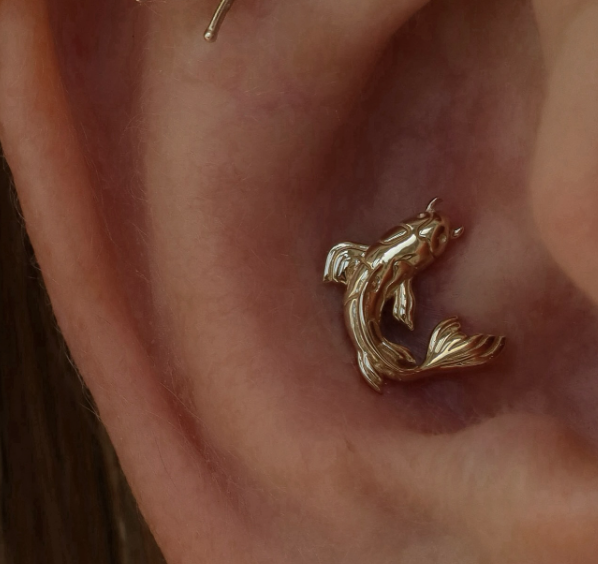 Junipurr-彎曲錦鯉 40en歐美耳飾,歐美耳環,14K耳環,不過敏耳環,歐美風格,19k純金,輕奢耳飾,實驗室培育鑽