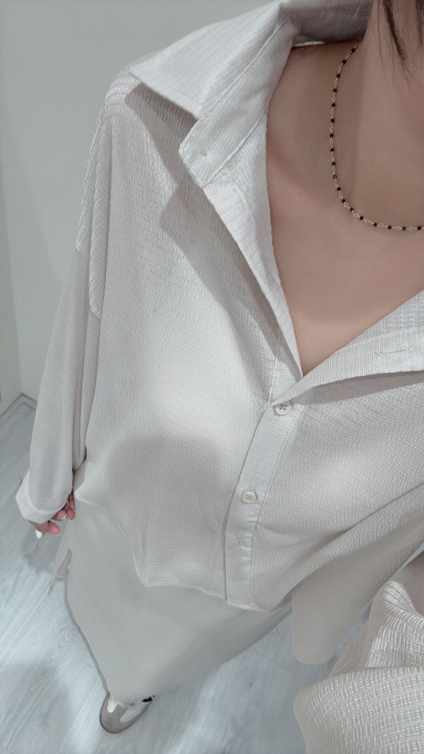 【閃閃美人魚鱗光澤襯衫】 