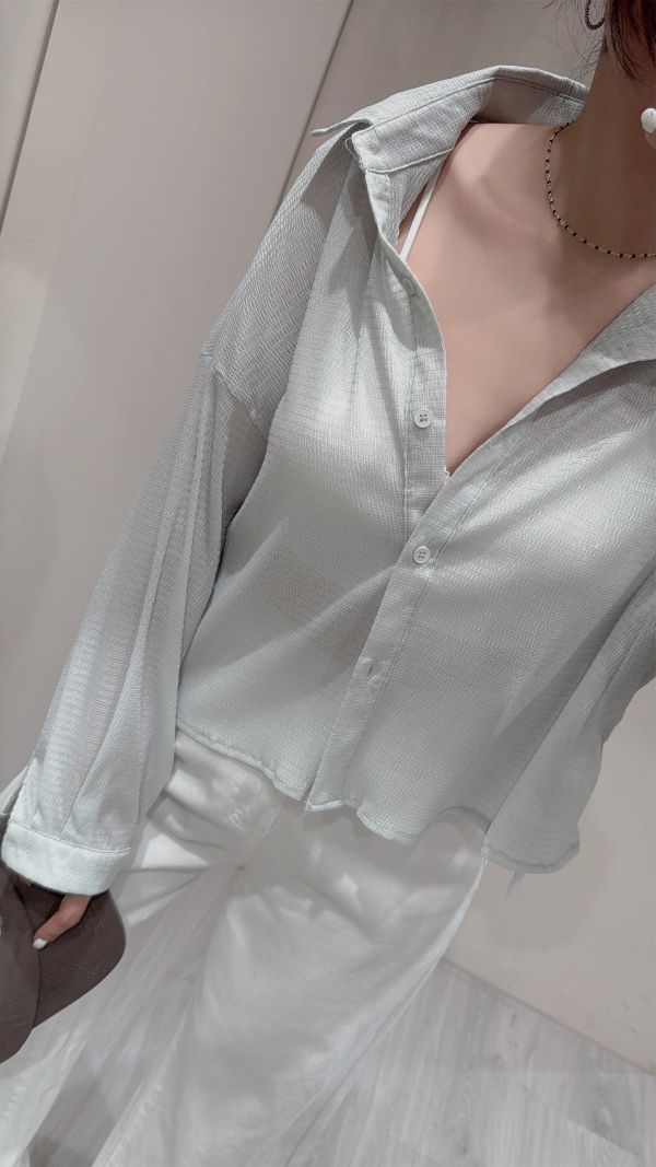 【閃閃美人魚鱗光澤襯衫】 