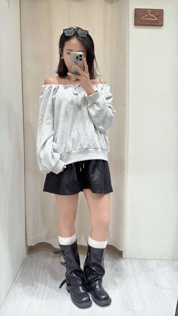 【一字領綁帶上衣】 