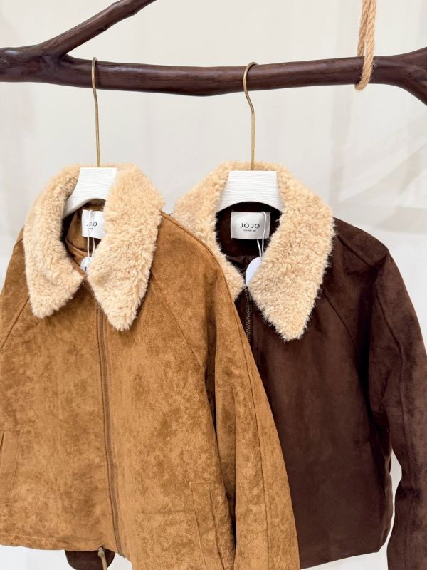 毛毛領拼接麂皮外套 