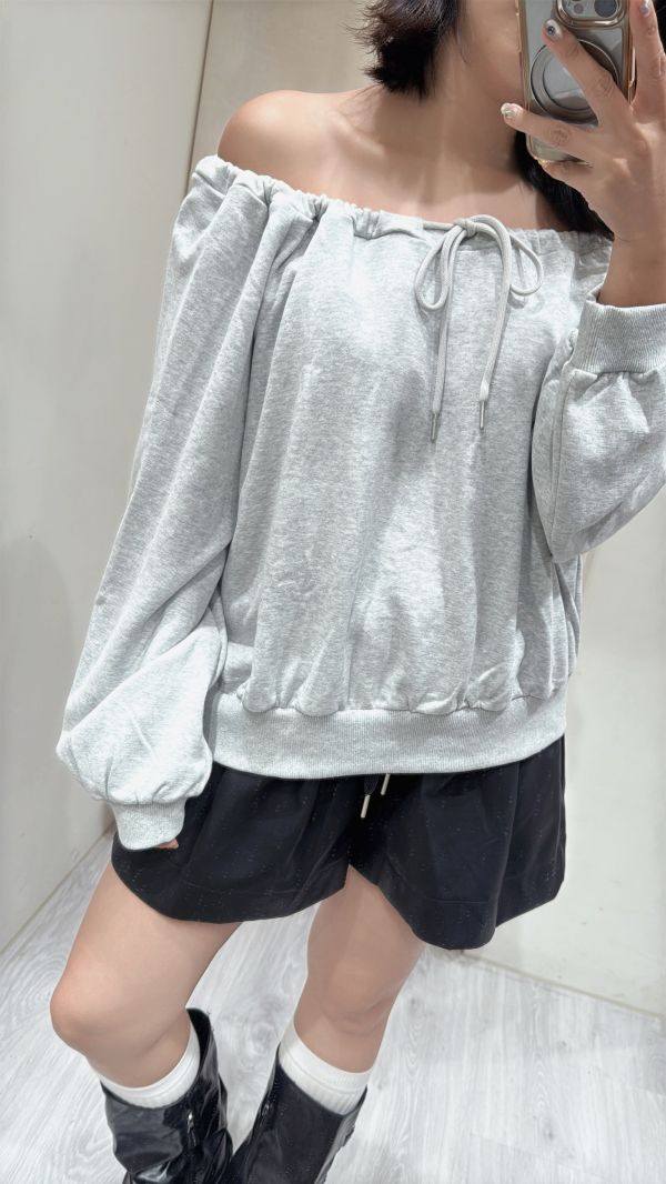 【一字領綁帶上衣】 