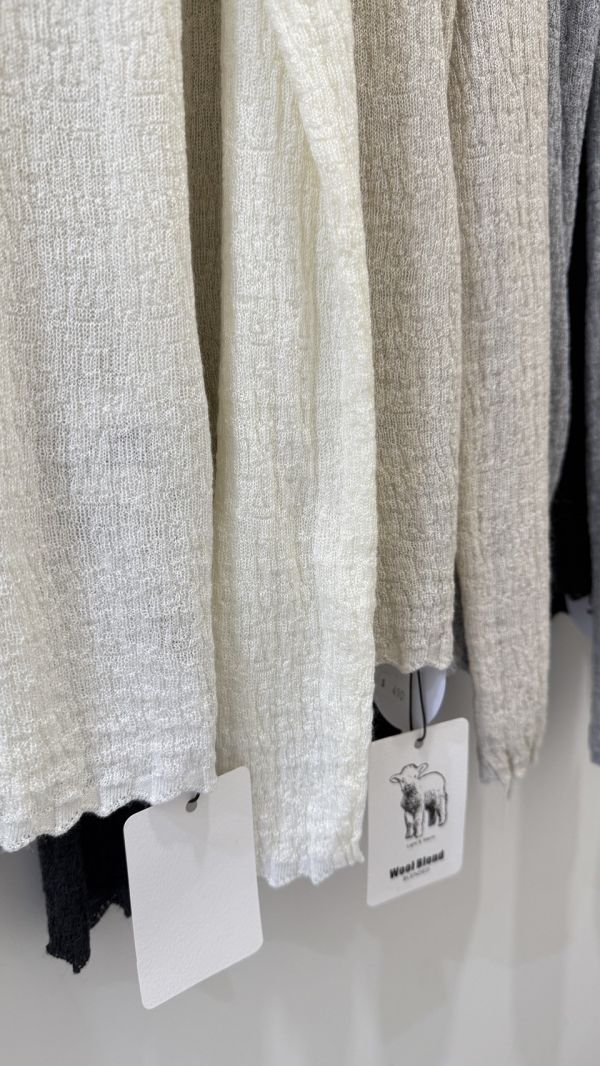 羊毛樹枝紋高領內搭 