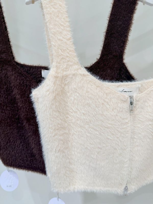 毛毛短版拉鍊背心 