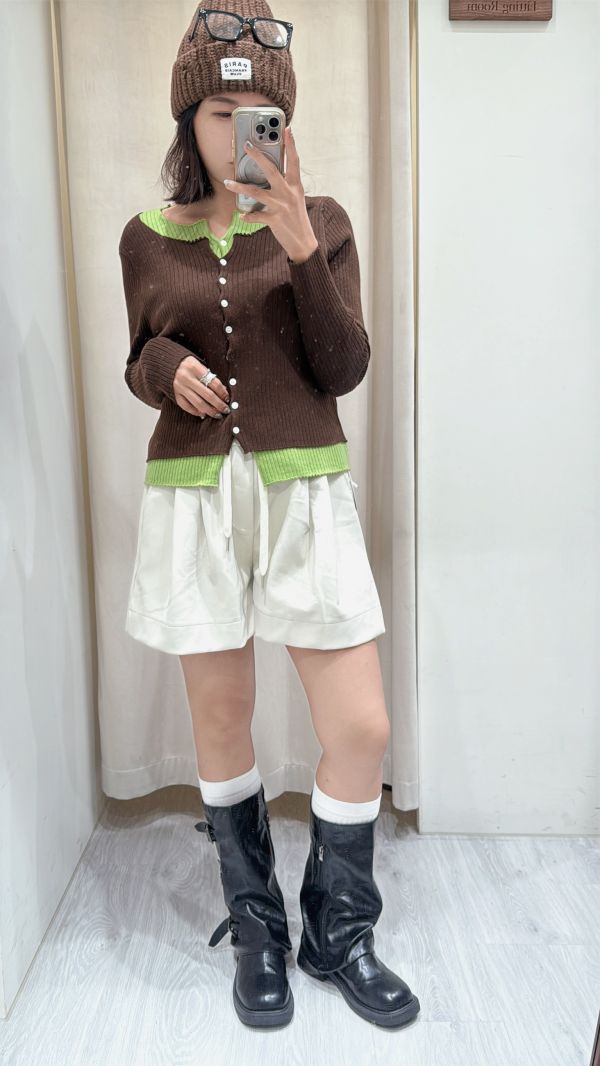 【休閒綁帶皮短褲】 