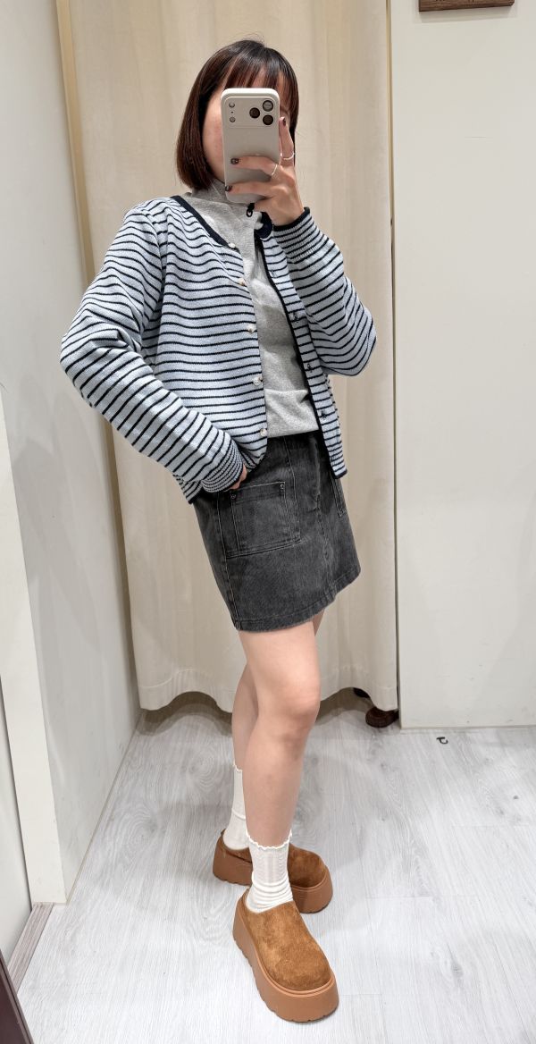 撞色條紋針織衫 