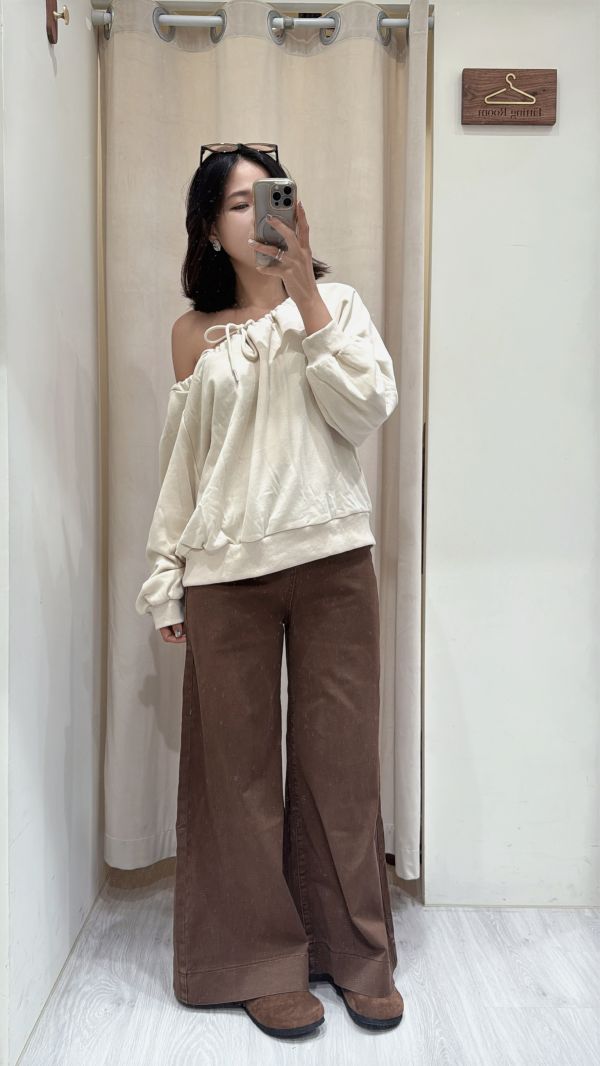 【麂皮皮帶寬喇叭牛仔褲】 