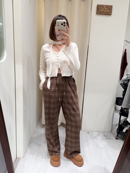 繞脖鬆餅格提花上衣 