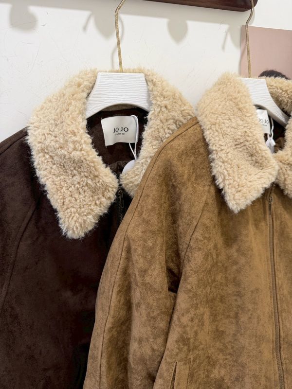 毛毛領拼接麂皮外套 