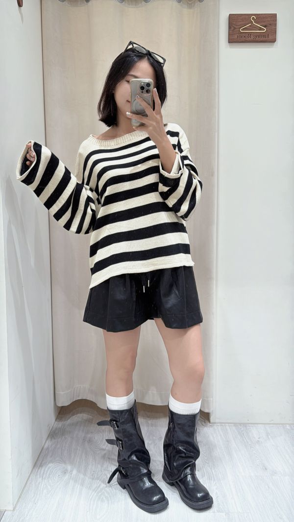 【針織條紋上衣】 