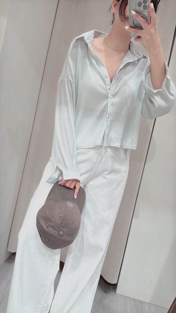 【閃閃美人魚鱗光澤襯衫】 