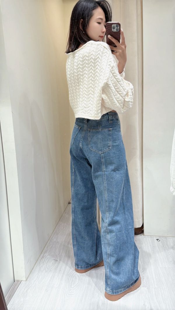 後中線寬筒牛仔褲 