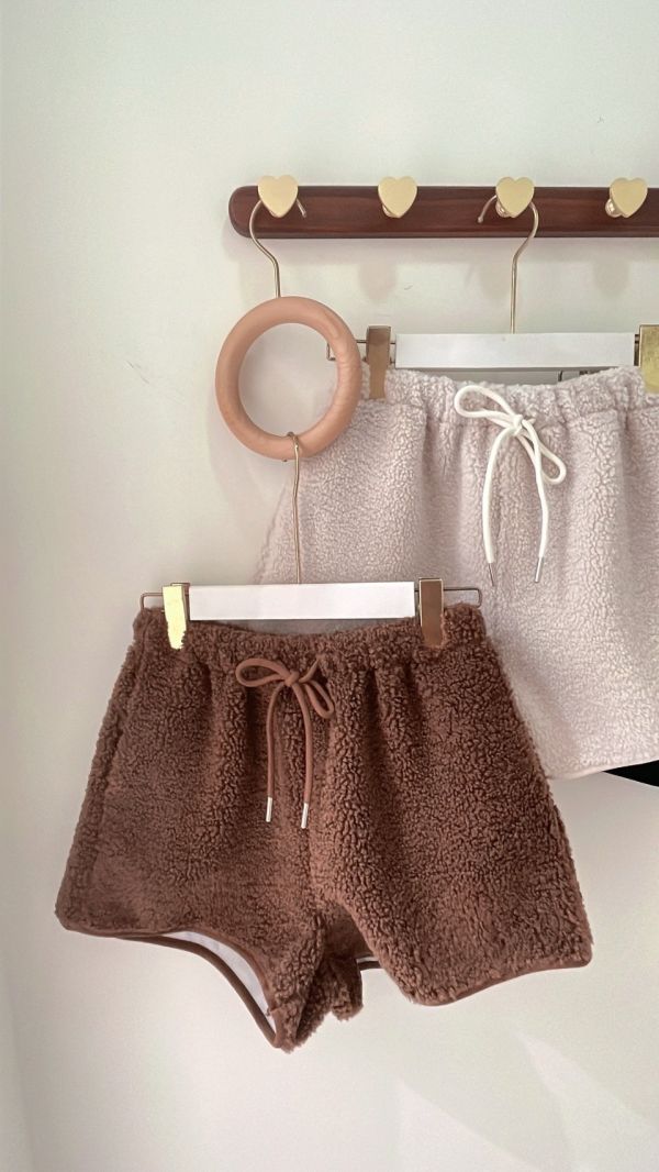 AW【泰迪熊羊羔毛短褲】 