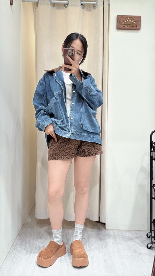 撞色翻領拼接丹寧外套 