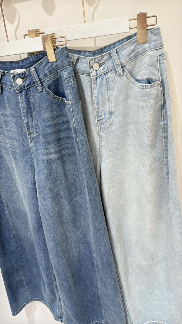 【切線薄款牛仔褲】 