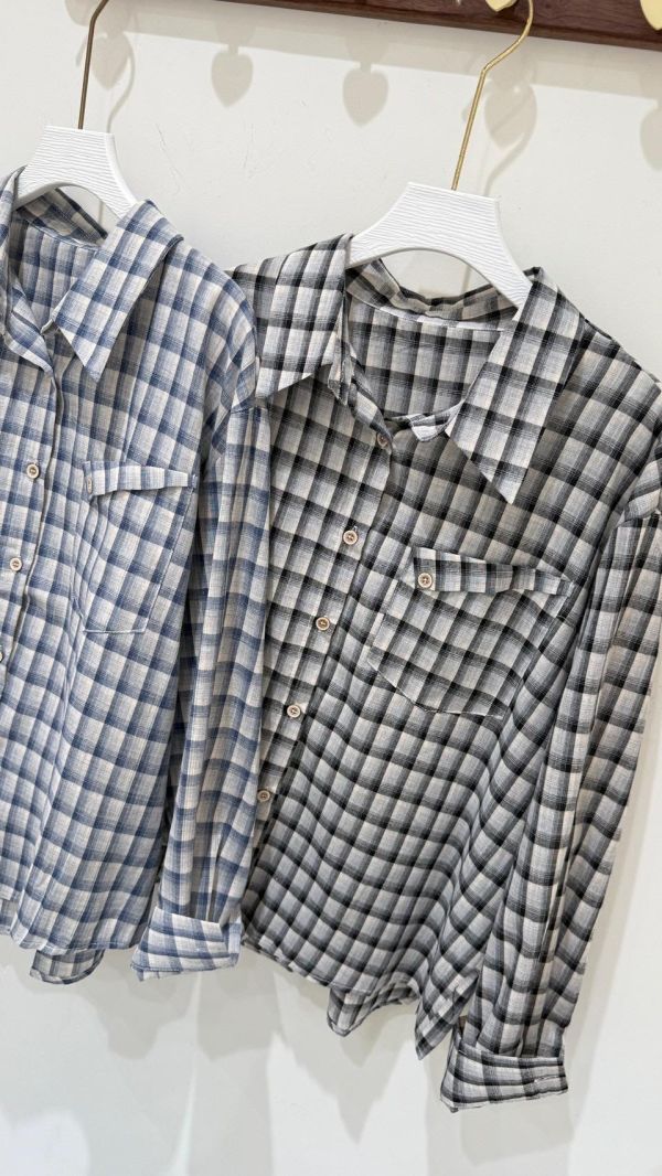 【木釦格紋棉麻襯衫】 