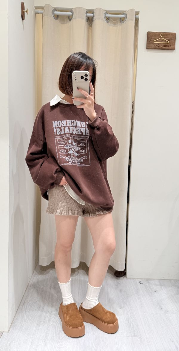 甜美木耳邊針織短褲 