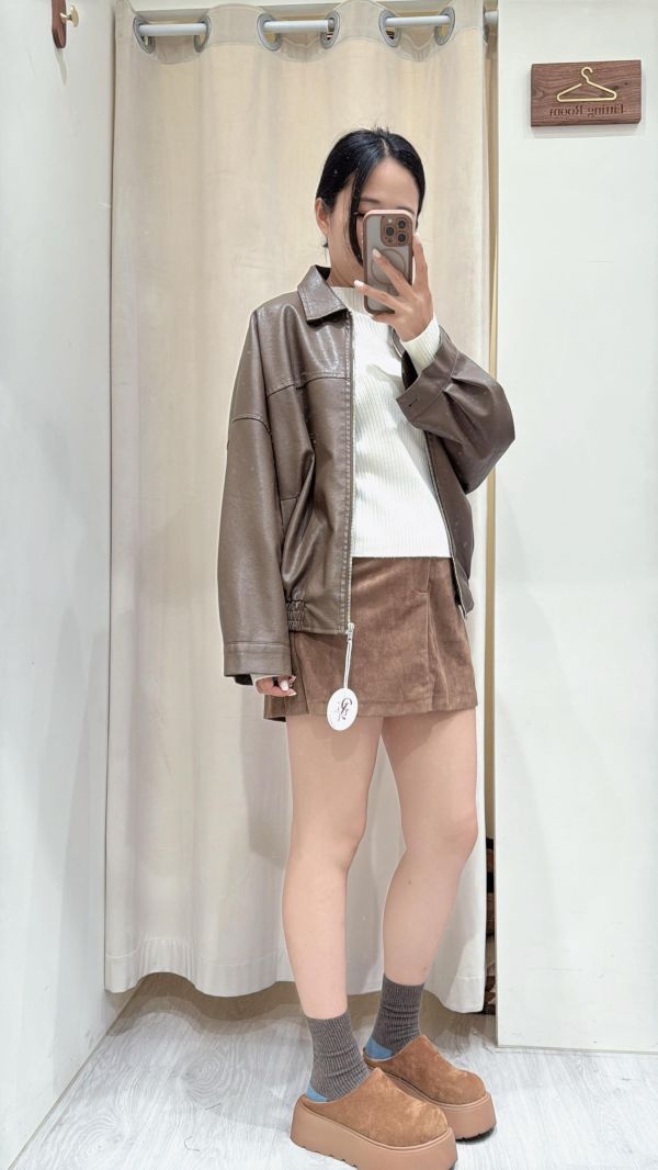 【歐式坑條針織上衣】 