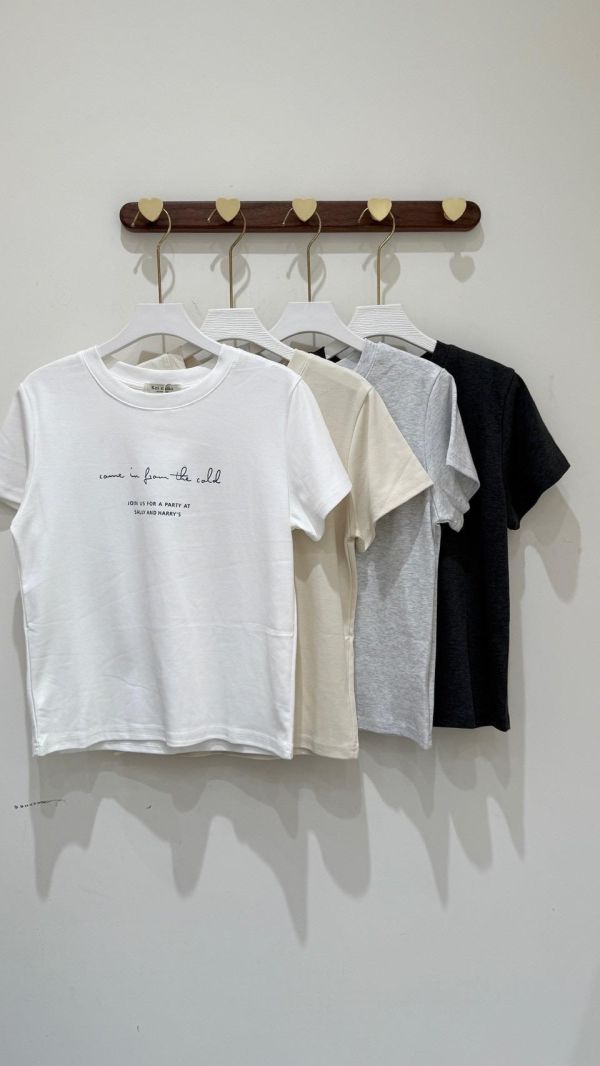 【英文草寫短袖棉T】 