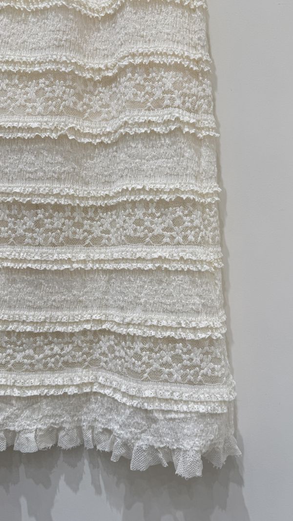 【千層蕾絲開衩長裙】 